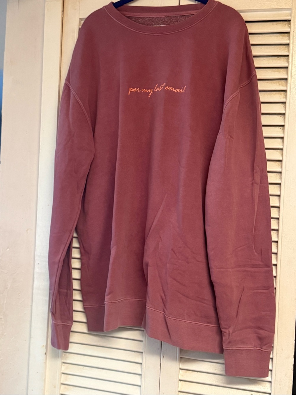 Per my last email graphic sweatshirt EUC - Picture 3 of 6